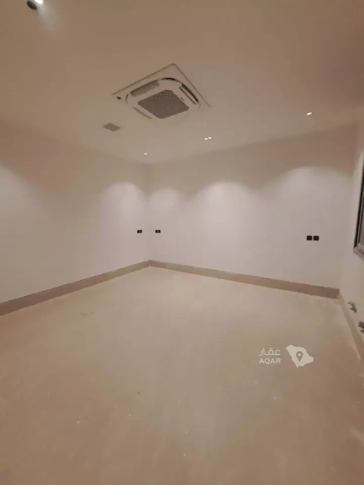4 bedroom villa in Al Aridh, Riyadh 10