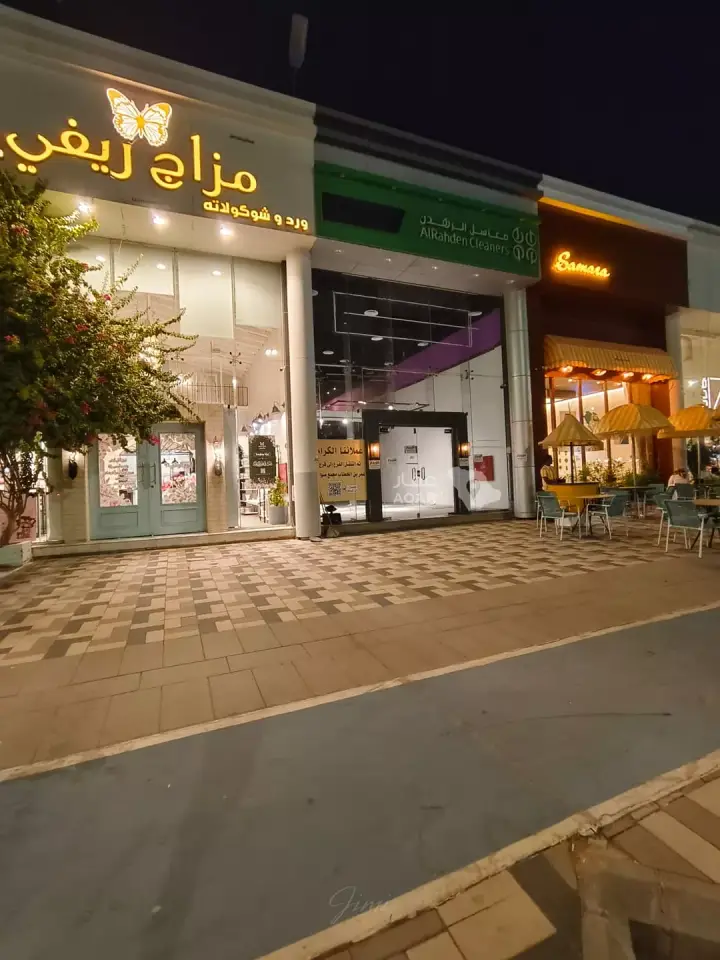 shop in Al Jamiyin, Qassim Region 5