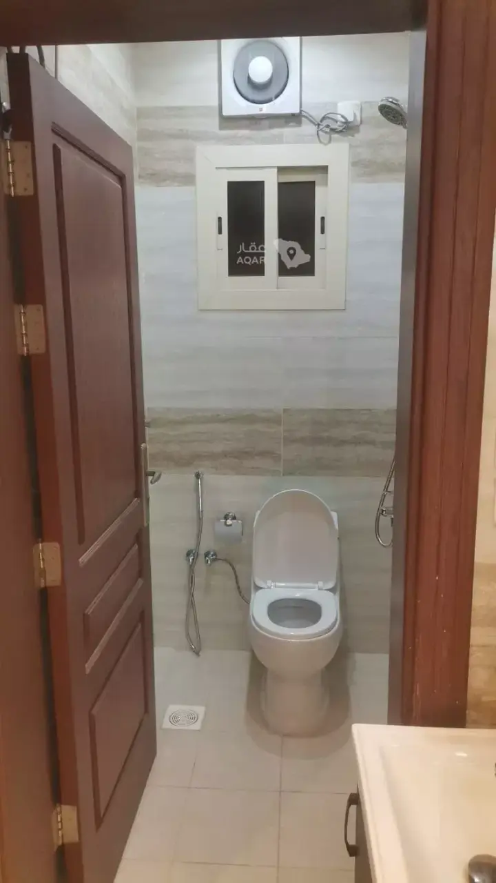 2 bedroom apartment in Al Rabwa, Jeddah 2