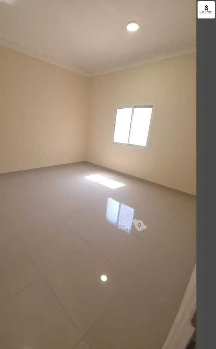 3 bedroom apartment in Hajar, Eastern Province 8
