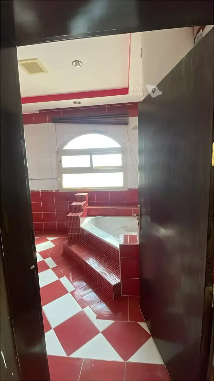 4 bedroom villa in Al Buhairah, Hail 9