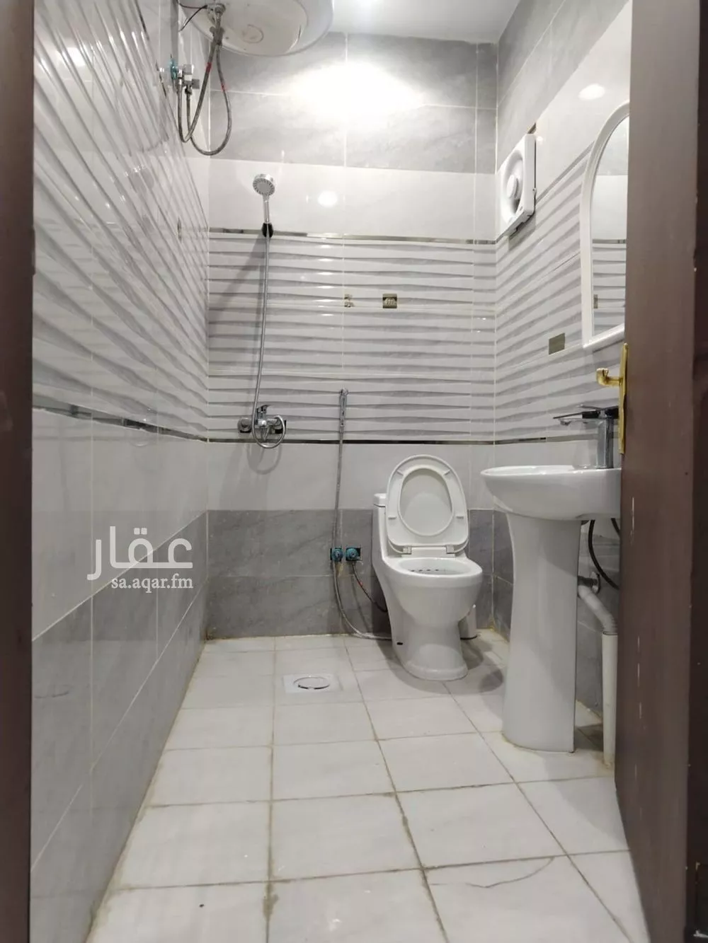 شقة 1 غرف في العارض 3