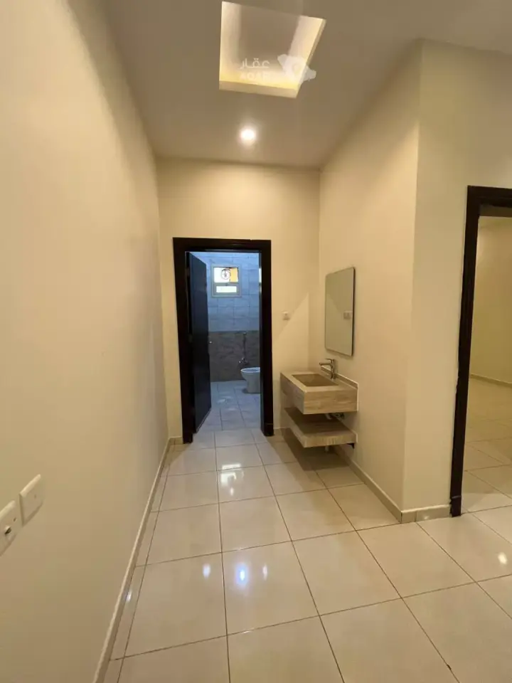 20 bedroom building in Al Yarmouk, Riyadh 5
