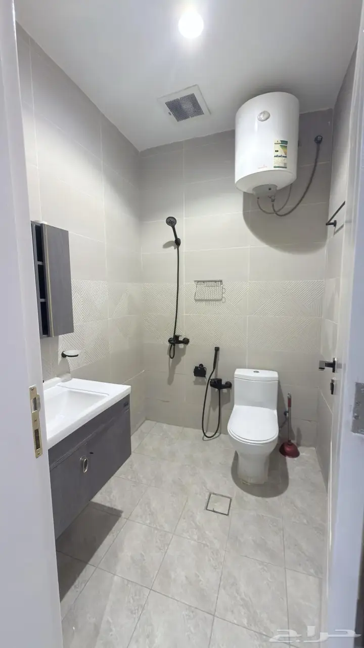 3 bedroom apartment in Al Uraija Al Gharbiyah, Riyadh 18