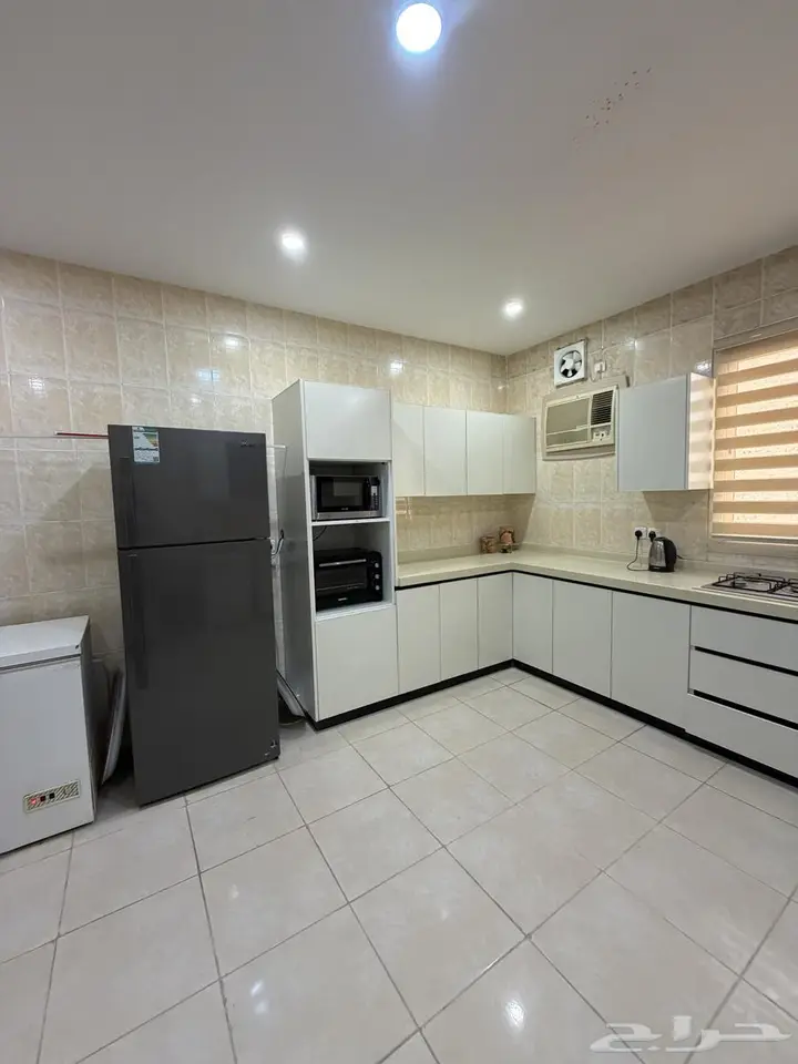 3 bedroom apartment in Al Anabis, Madinah 9