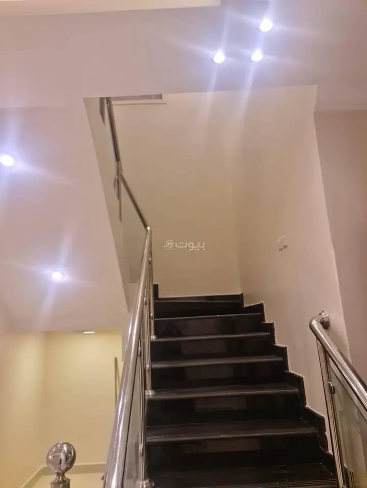 4 bedroom apartment in Al Yasmin, Riyadh 7