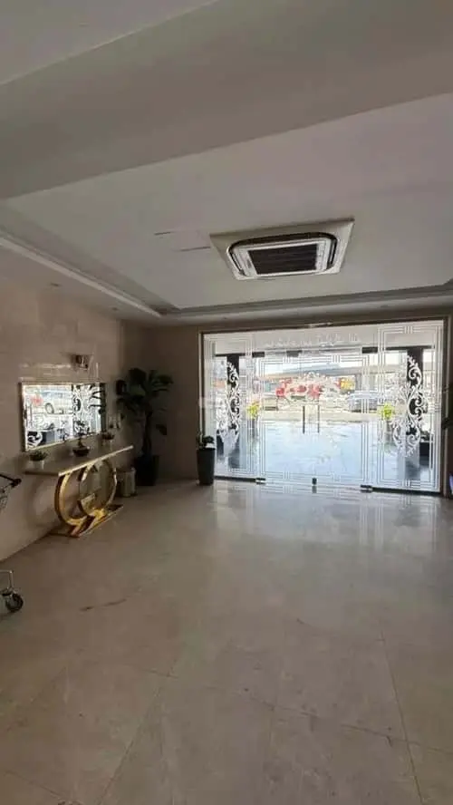 4 bedroom apartment in Al Faisaliyyah, Jeddah 9