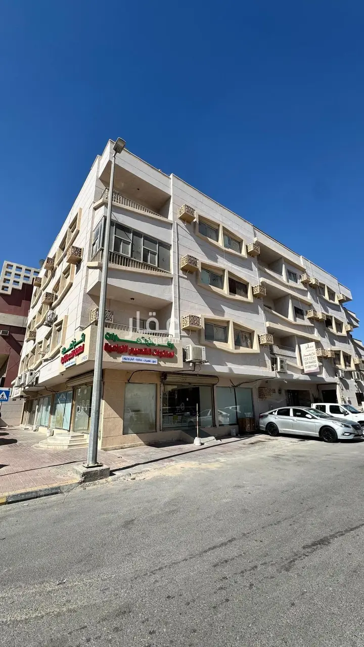 عقار 16 غرف في مدينة العمال، الخبر