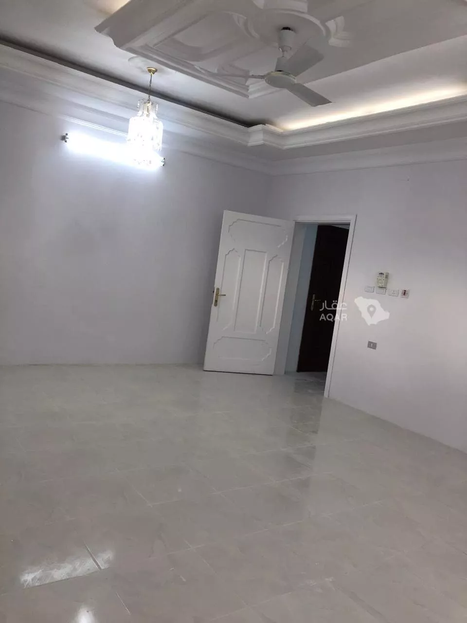 شقة في العقيق