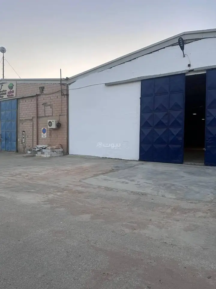 warehouse in Al Bariah, Riyadh 2