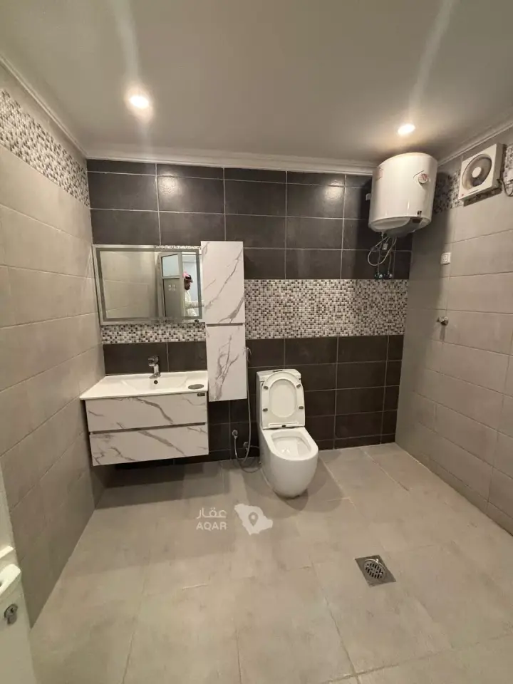 4 bedroom apartment in Uhud, Eastern Province 7
