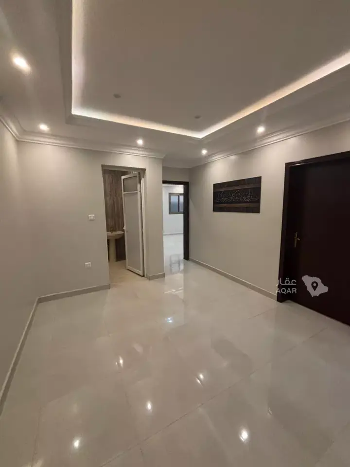 4 bedroom apartment in Uhud, Eastern Province 5