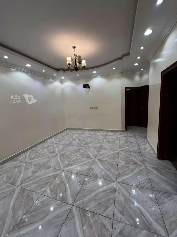 5 bedroom apartment in Mukhtat Al Musa, Khamis Mushait 3