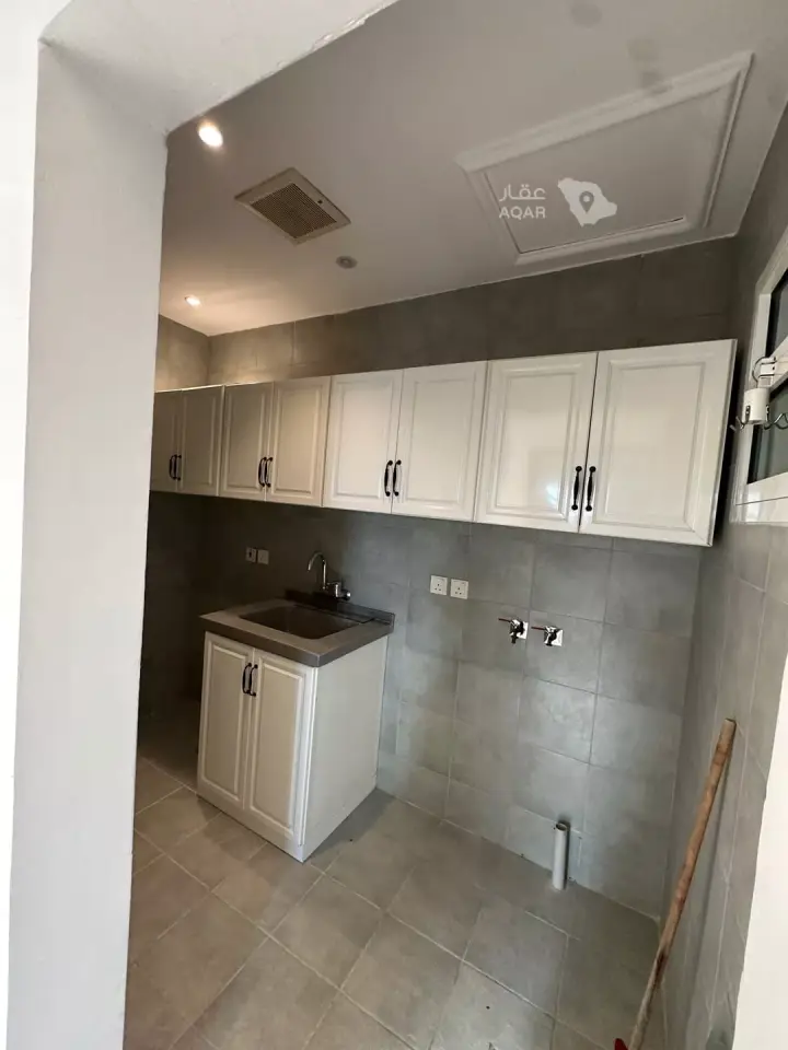 3 bedroom apartment in Al Nuzhah, Riyadh 15
