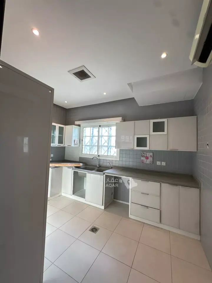 3 bedroom apartment in Al Nuzhah, Riyadh 7