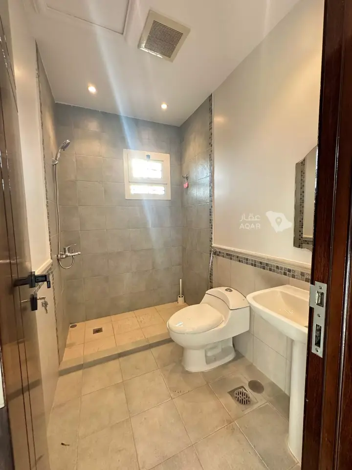 3 bedroom apartment in Al Nuzhah, Riyadh 26