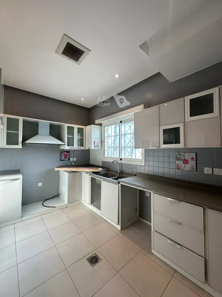 3 bedroom apartment in Al Nuzhah, Riyadh 10