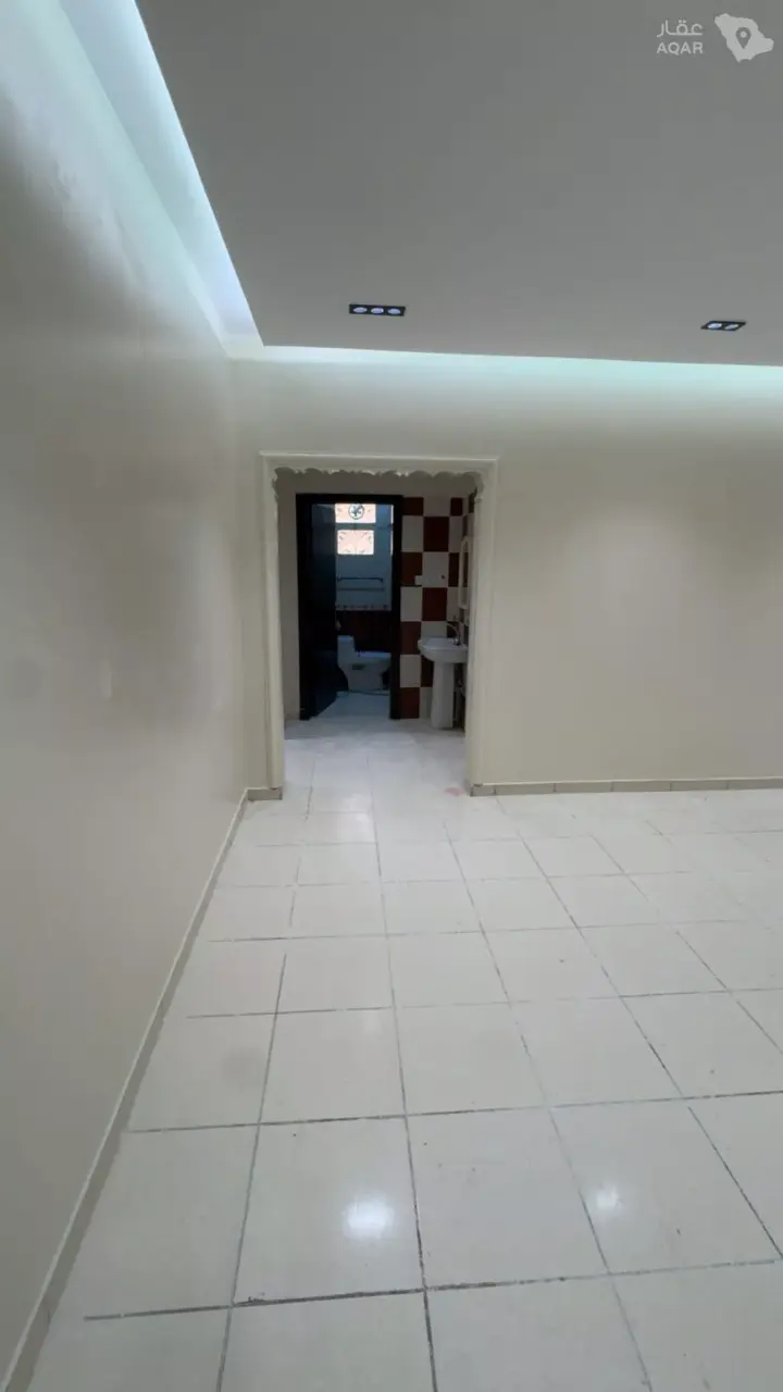 3 bedroom apartment in Dhahrat Namar, Riyadh 7
