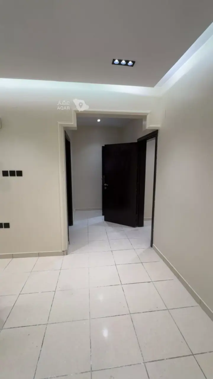 3 bedroom apartment in Dhahrat Namar, Riyadh 5