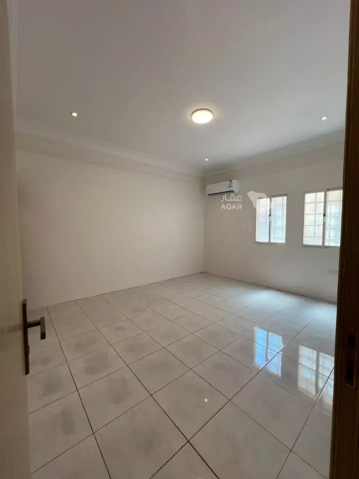 4 bedroom apartment in Al Muhammadiyah, Riyadh 14