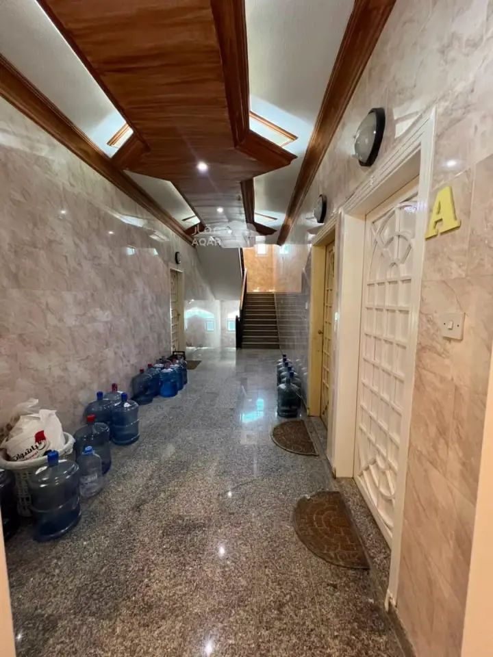 4 bedroom apartment in Al Muhammadiyah, Riyadh 3