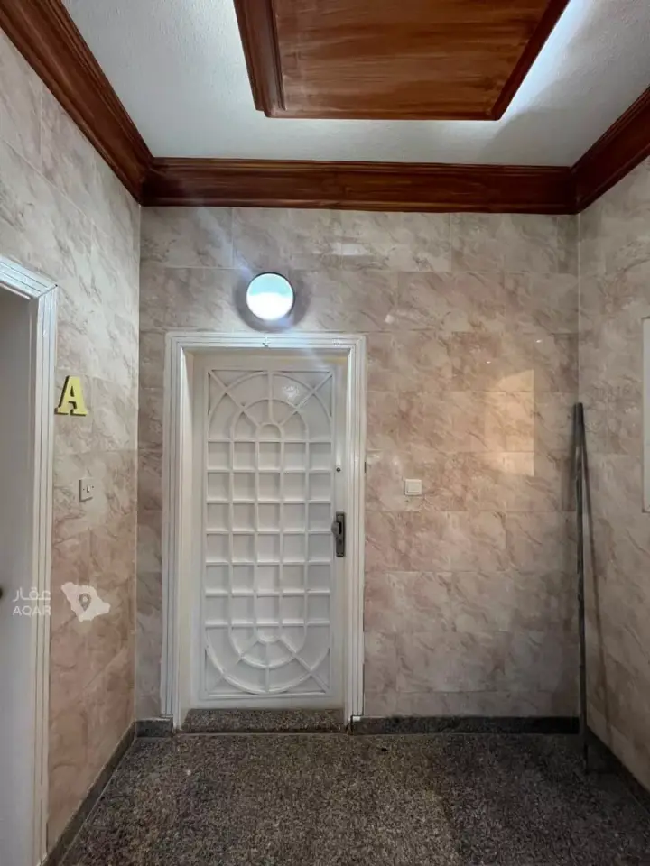 4 bedroom apartment in Al Muhammadiyah, Riyadh 17