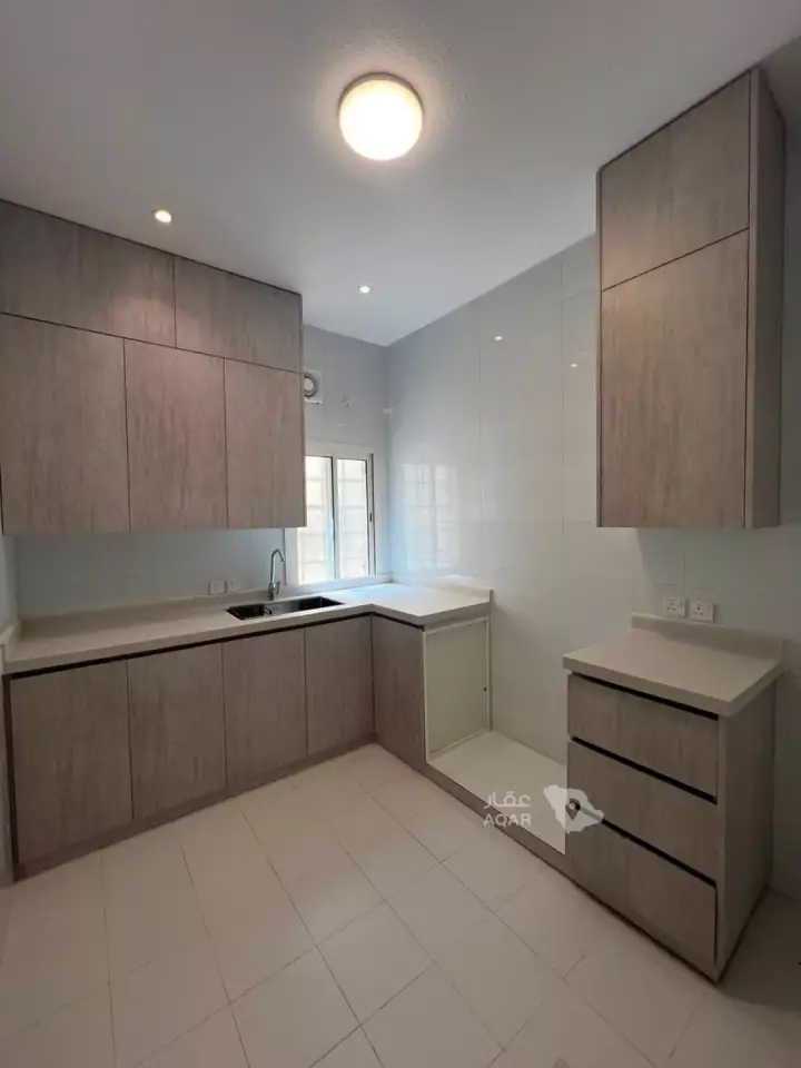4 bedroom apartment in Al Muhammadiyah, Riyadh 7