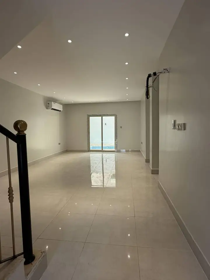 4 bedroom villa in Abhur North, Jeddah 10