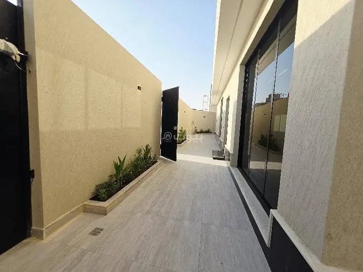 7 bedroom villa in Al Aridh, Riyadh 24