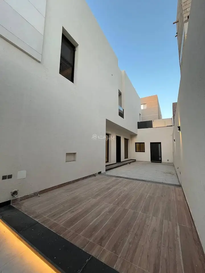 6 bedroom villa in Al Mahdiyyah, Riyadh 4