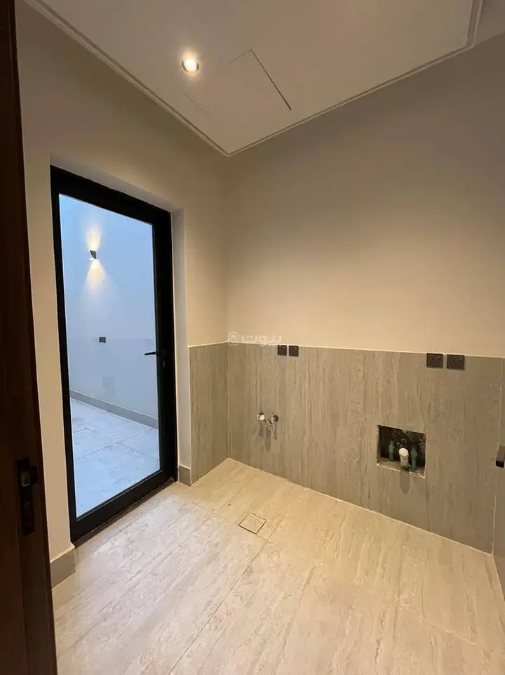 6 bedroom villa in Al Mahdiyyah, Riyadh 8