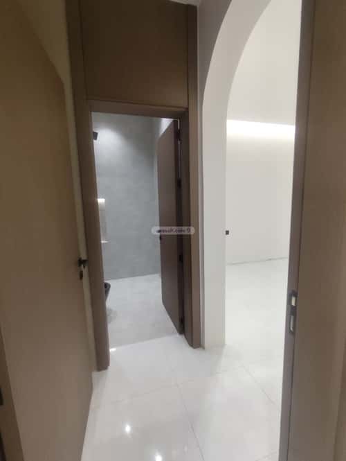 6 bedroom apartment in Al Sharayea 19