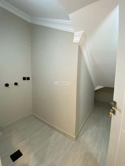 9 bedroom villa in Al Rashidiyyah 14