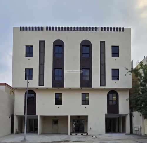 5 bedroom apartment in Al Sharayea 4