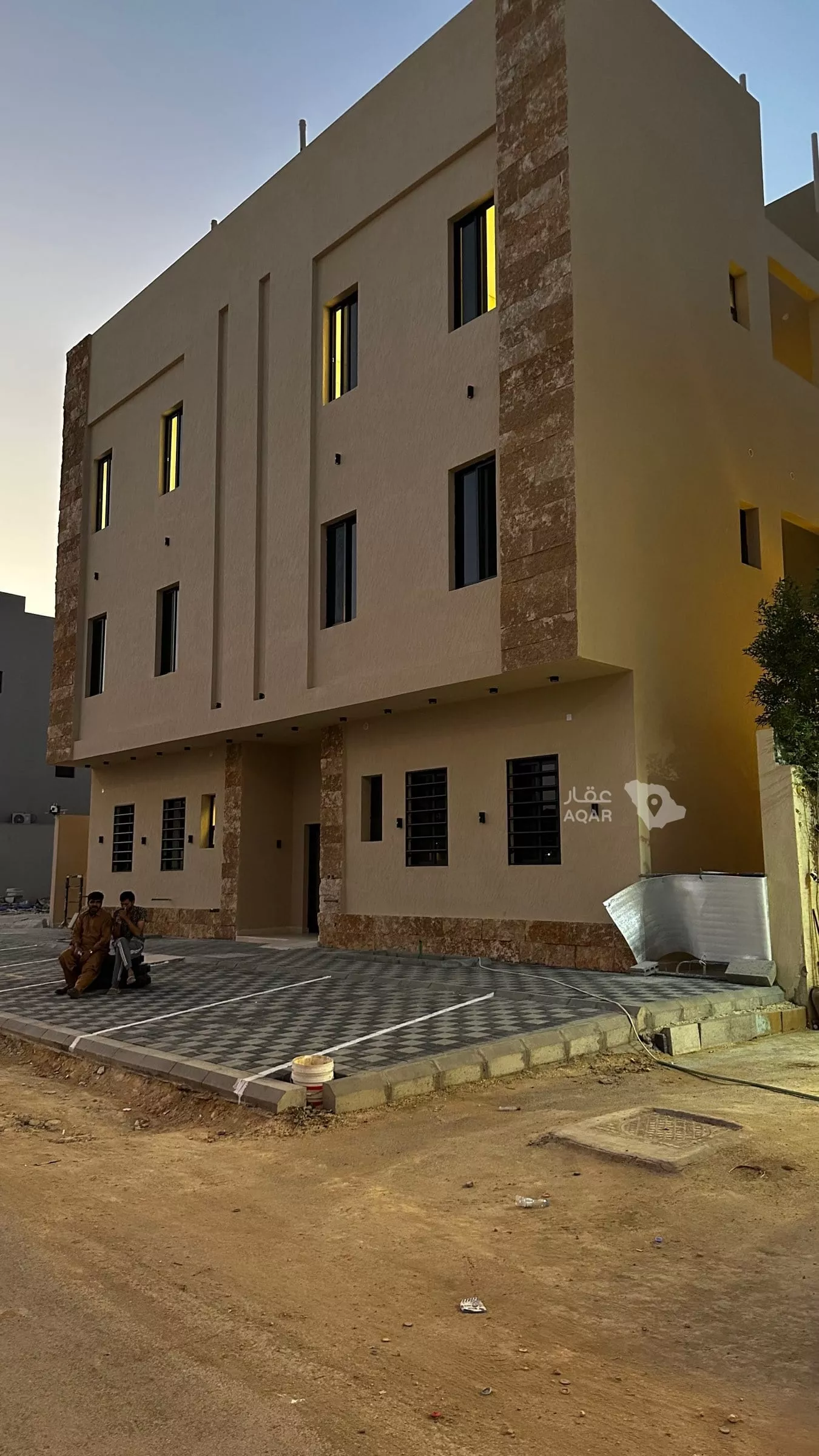 عقار 20 غرف في ظهرة لبن، الرياض 2