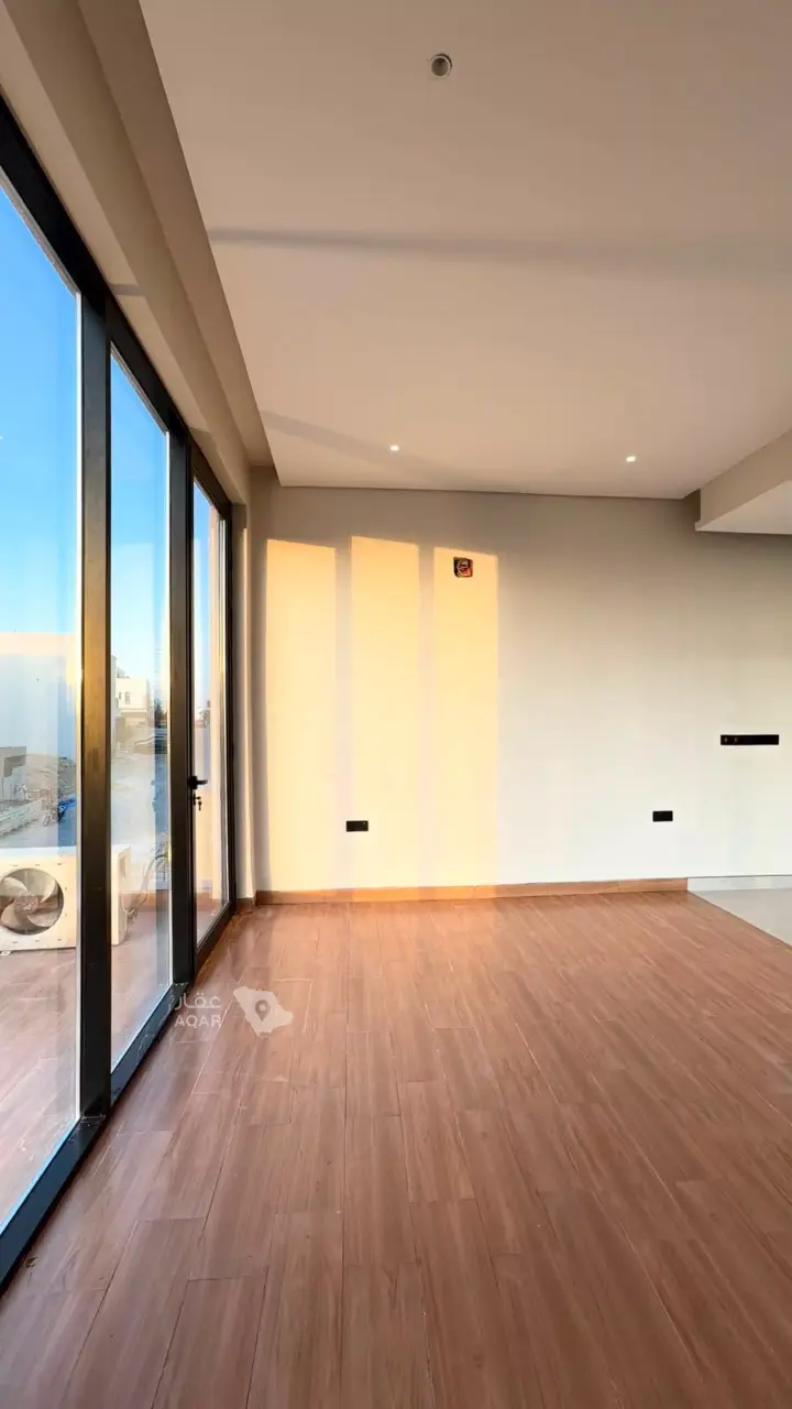 4 bedroom villa in Al Mahdiyyah, Riyadh 15
