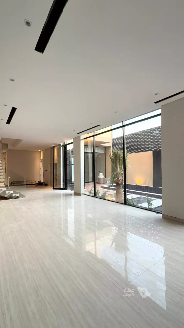 4 bedroom villa in Al Mahdiyyah, Riyadh 8