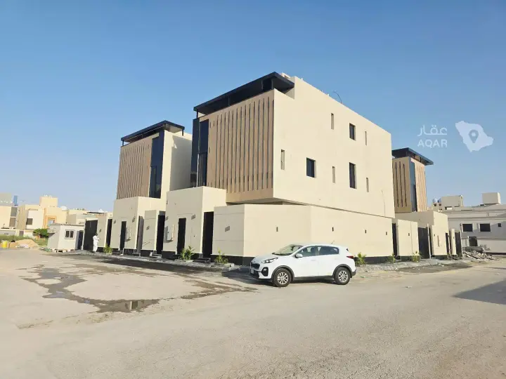 4 bedroom villa in Al Aridh, Riyadh 5