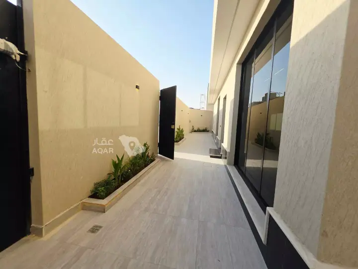 4 bedroom villa in Al Aridh, Riyadh 15