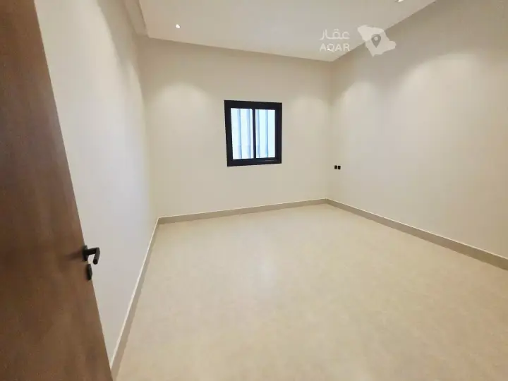 4 bedroom villa in Al Aridh, Riyadh 13