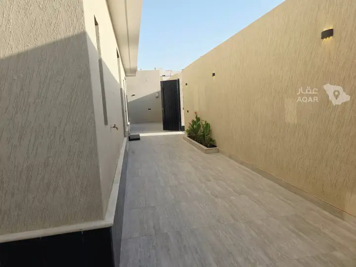 4 bedroom villa in Al Aridh, Riyadh 24