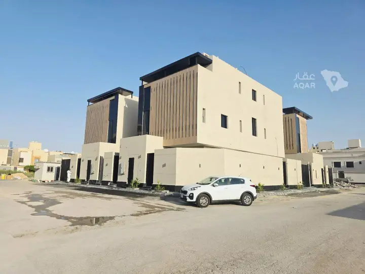 4 bedroom villa in Al Aridh, Riyadh 12