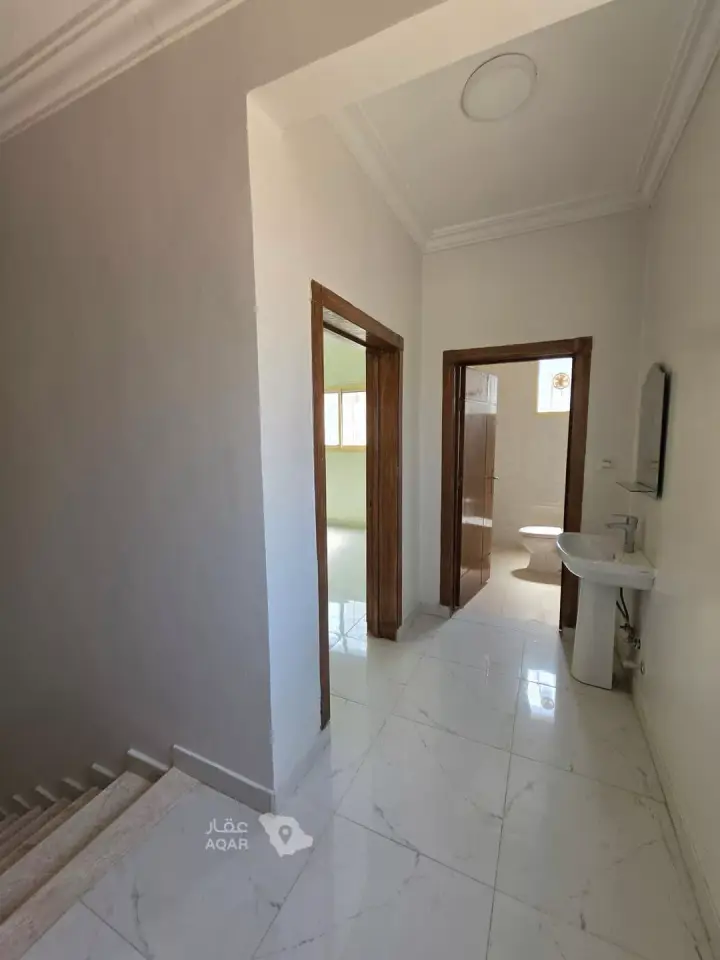 فيلا 5 غرف في العزيزية، الرياض 3