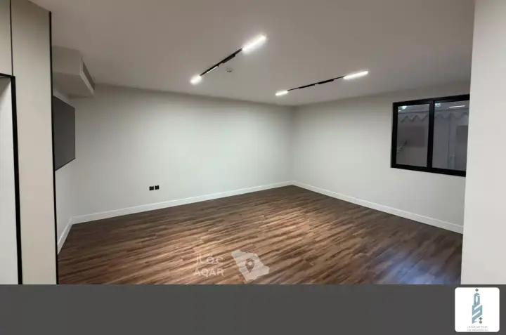 3 bedroom villa in Hittin, Riyadh 8