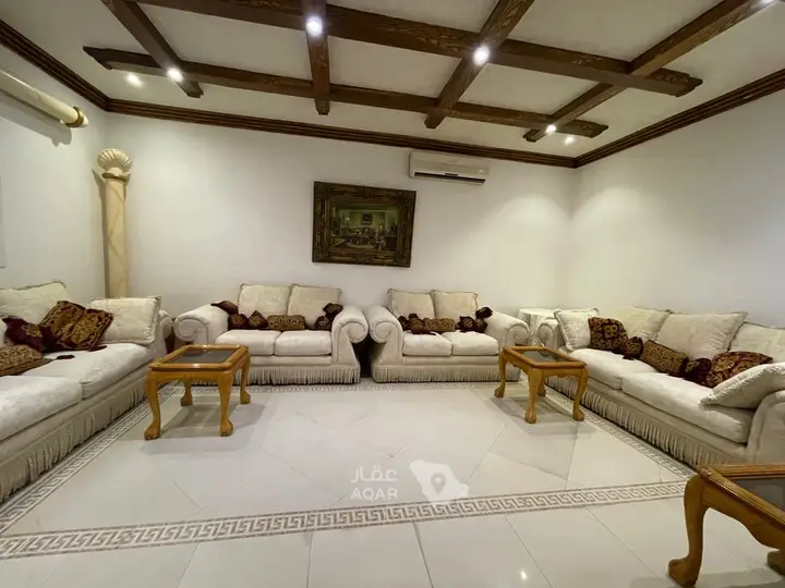 3 bedroom villa in Al Rabwa, Riyadh 3