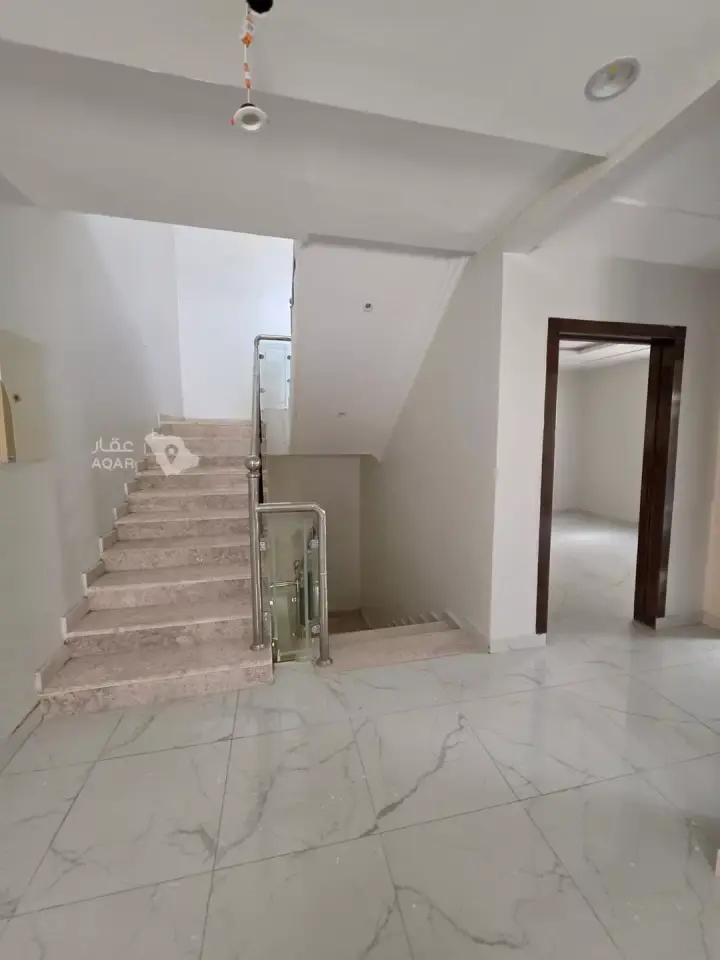 5 bedroom villa in Al Aziziyah, Riyadh 15