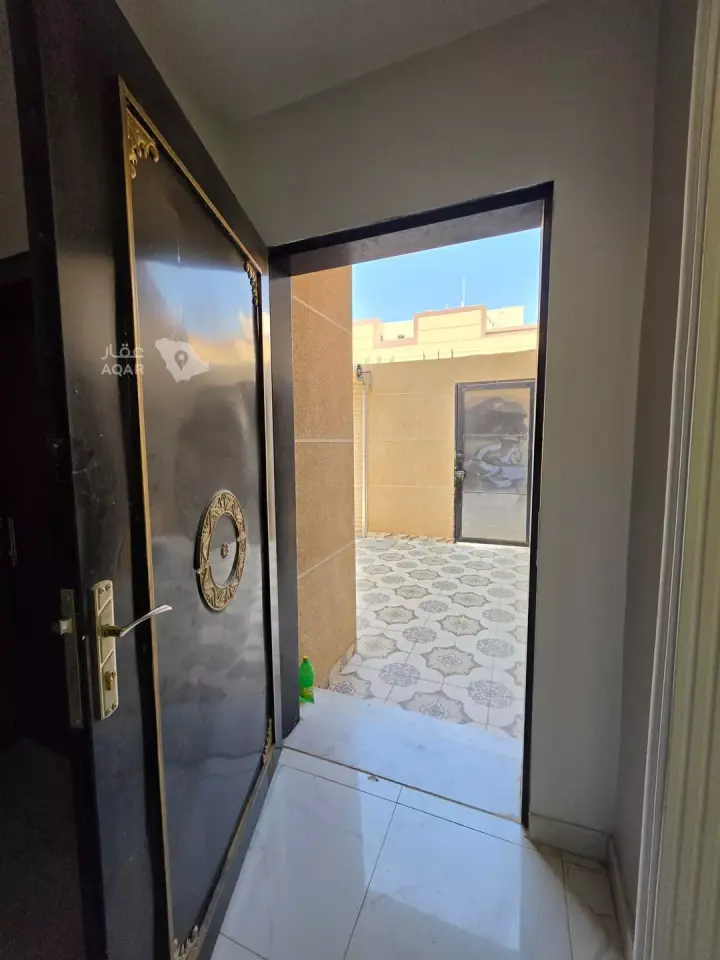 5 bedroom villa in Al Aziziyah, Riyadh 19