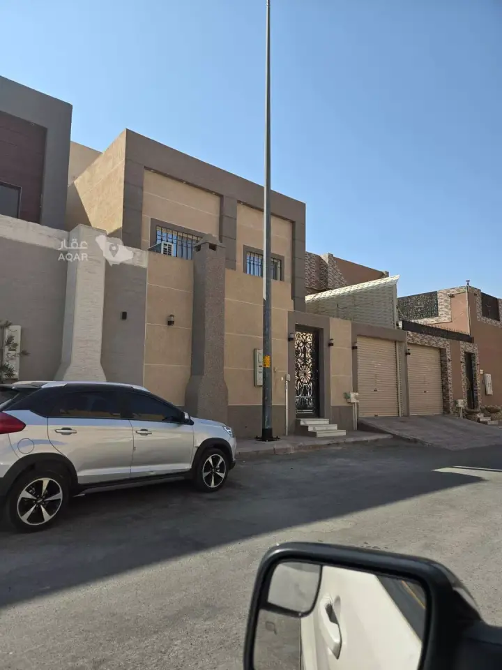 5 bedroom villa in Al Aziziyah, Riyadh 2