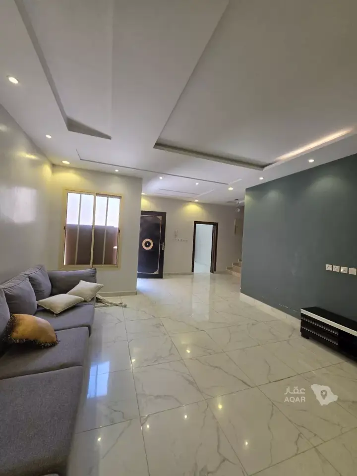 5 bedroom villa in Al Aziziyah, Riyadh 6