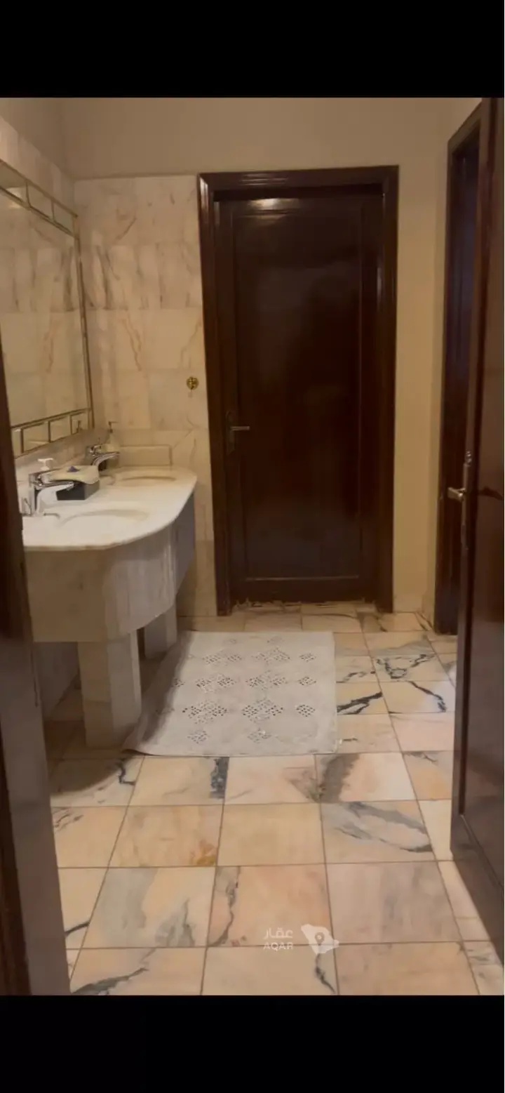 4 bedroom villa in Ad Dhubbat, Riyadh 6